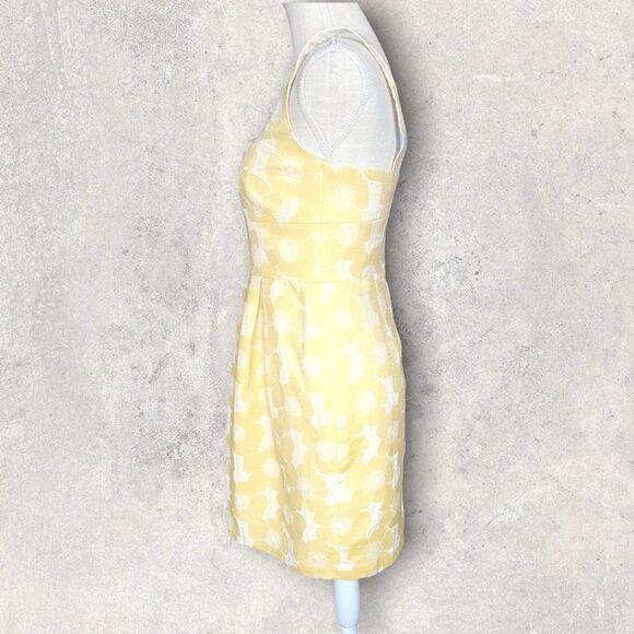 Cynthia Steffe | EUC Women’s Jacquard Yellow & Cream Floral Dress Size 4 - Picture 6 of 11